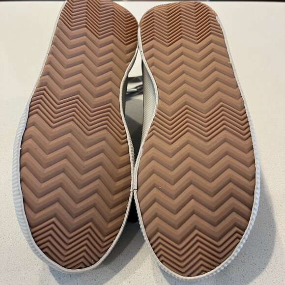 Sorel Out N About Plus Waterproof Sneaker, Sage (NEW IN BOX) - Picture 4 of 6